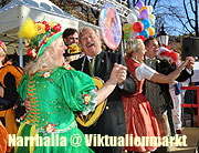 Vorgestellt: Narrhalla Prinzenpaar 2016: Prinz Christian II (Schöttl) und Prinzessin Cornelia II. (Heidler) am 11.11. auf dem Viktualienmarkt (©Foto.Martin Schmitz)
